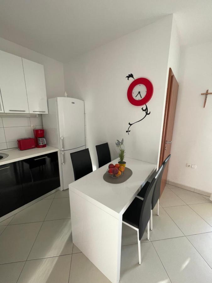 Apartment Ana Трогир Экстерьер фото